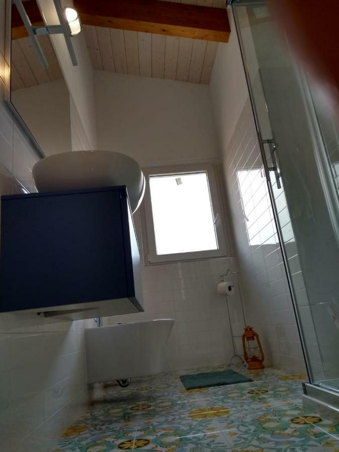 Casa Vacanze “Sale Di Mare” เปสการา ภายนอก รูปภาพ